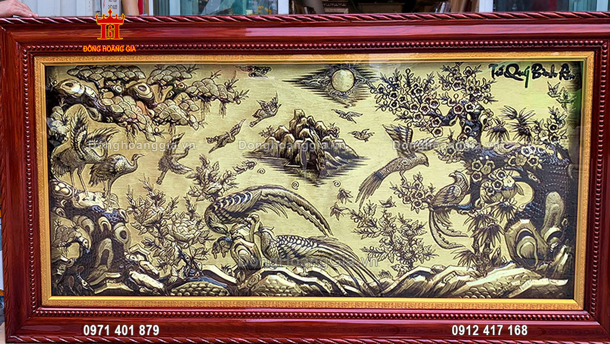 Từng đường nét trên bức tranh được chạm khắc tỉ mỉ và tinh xảo nhất